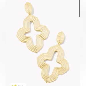 Kendra Scott Abbie Metal Statement Earrings in Gold NWT